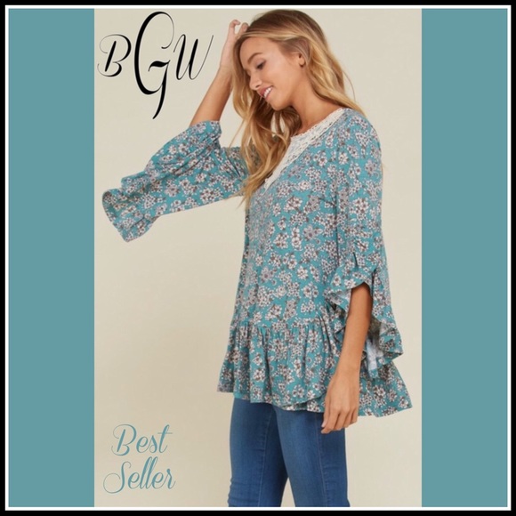 🆕5⭐️Floral Layered Ruffle Sleeve Tunic - Picture 2 of 8